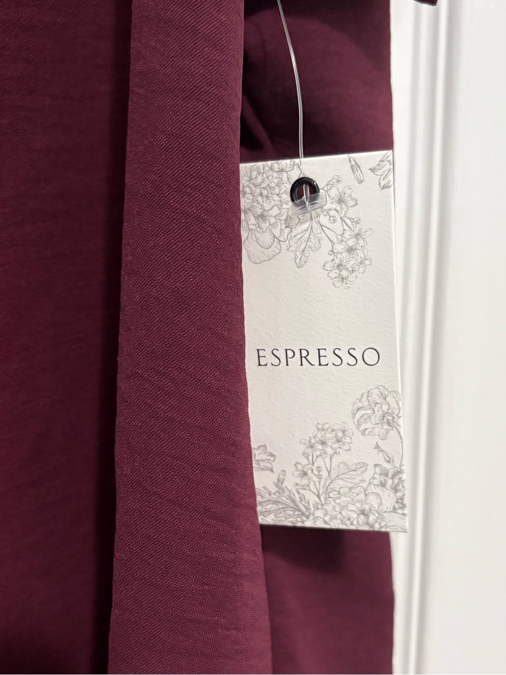 Espresso NWT Deep Burgundy Button-Front Short Sleeve Blouse - Picture 7 of 7